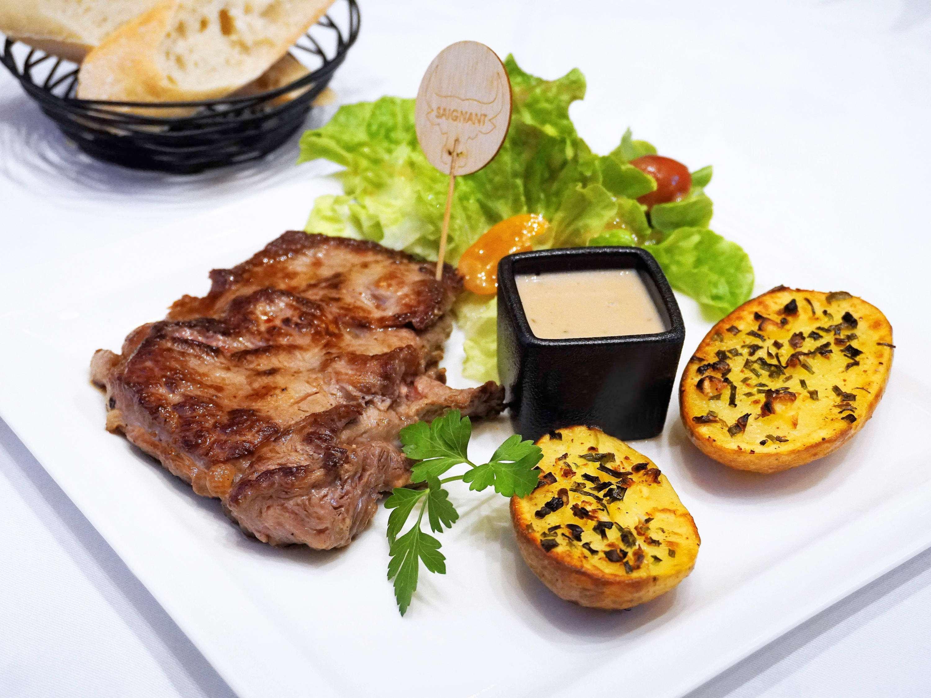 Hotel Mercure Saint-Nectaire Spa & Bien-Etre Екстер'єр фото